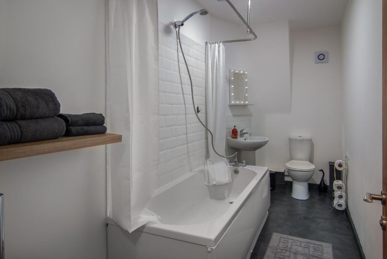 Stunning Church Conversion Close To The Tower Blackpool Ngoại thất bức ảnh
